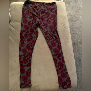 LuLaRoe tall and curvy leggings - pretty paisley! Fits like L / XL
